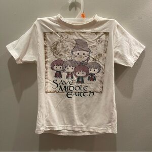 BoxLunch "The Lord of the Rings" youth T-shirt S chibi Gandalf and the Hobbits